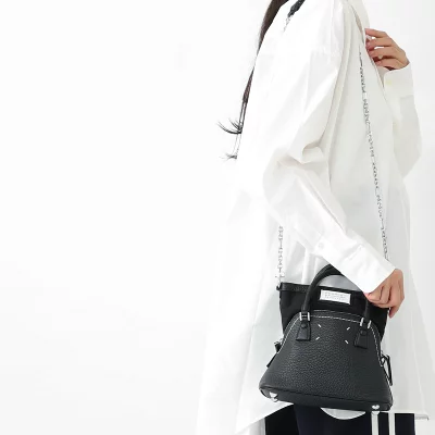 メゾンマルジェラ Maison Margiela ショルダーバッグ ブラック レディース