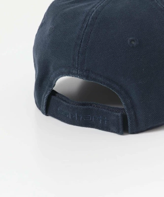 カーハートのキャップの後ろ